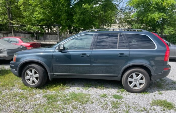 The TS4 2007 NavyBlue Volvo XC90